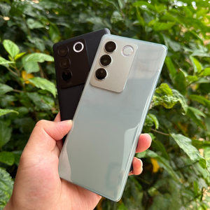 Smartphone Best Seller V27 V2246 12GB + 256GB 5G Sbloccato, Disponibile eSIM, Telefoni Cellulari - Product Image 1