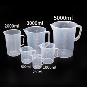 Tazas Medidoras de Plástico O'Kayme de 250 ml a 5000 ml con Asa para Uso en Laboratorio y Vaporizador de Ropa - Product Image 1