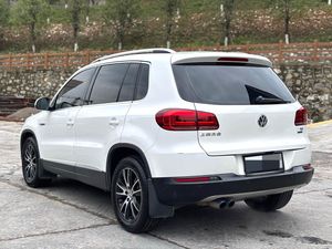 Offre Spéciale – VW <span class=keywords><strong>Tiguan</strong></span> <span class=keywords><strong>2015</strong></span> 1.8T 4x4 Automatique Luxe SUV d'occasion – Véhicule de banlieue allemand durable et abordable pour l'exportation - Product Image 6
