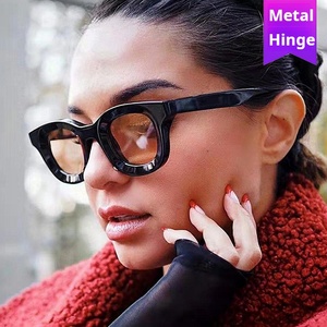 Gafas de Sol Retro Cóncavas Personalizadas 2024, Protección UV400, Montura de PC, Lentes Acrílicas, Estilo Hip Hop, Bisagras Metálicas - Product Image 2