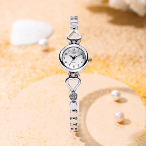 Nouvelle montre pour femme exquise, petite et haut de gamme, montre à quartz, étanche et luxueuse, montre bracelet - Product Image 2