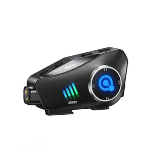 Q28 กล้องวิดีโอรถจักรยานยนต์ 1080P กล้องชุดหูฟังฟันสีฟ้ารถจักรยานยนต์ปรับได้ 360 องศา