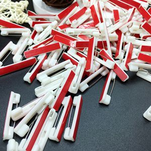 SINRONG adhesivo blanco <span class=keywords><strong>Pin</strong></span> DE SEGURIDAD etiqueta de nombre trasero broches de joyería de aleación para niños para bodas regalos fiestas compromisos - Product Image 5