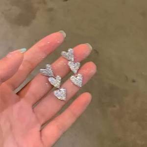 Orecchini Pendenti a Cuore in Argento Tibetano, Stile Vintage con Scritta Testurizzata, Regalo per Donne, Gioielli in Lega Placcati Argento Antico - Product Image 3