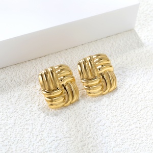 Pendientes de Joyería de Moda, Chapados en Oro de 18k, Acero Inoxidable Hipoalergénico, Antideslustre, Texturizados, Cuadrados, para Mujer - Product Image 4