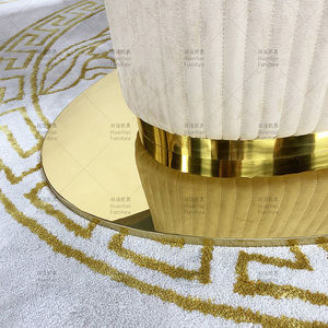 Elegante Set Tavolo da Pranzo Rettangolare Minimalista con Piano in Marmo Lucido e Base Dorata Convertibile - Product Image 5