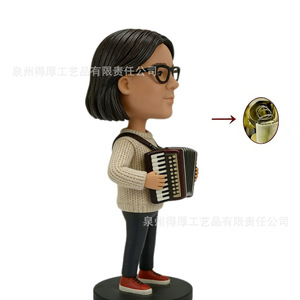 Figurine d'Accordéoniste avec Fonction Boîte à Musique, Style Artistique Cartoon, Décoration de Bureau - Product Image 2