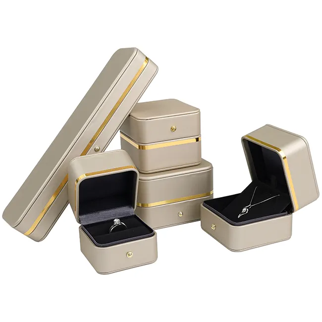 Boîtier conçu pour Bracelet à <span class=keywords><strong>Angle</strong></span> droit de haute qualité, pendentif, boucle d'oreille, bague, collier, bijoux en cuir et argent, emballage cadeau, boîte à bijoux
