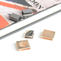 Accessoires de vêtements avec logo personnalisé, embout de cordon, pince de sangle métallique, placage carré, couleur antique, durable, sans nickel, alliage de zinc
