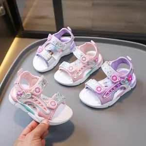 2024 여름 새로운 작은 소녀 비치 신발 아기 소녀 부드러운 바닥 공주 신발 소녀 샌들