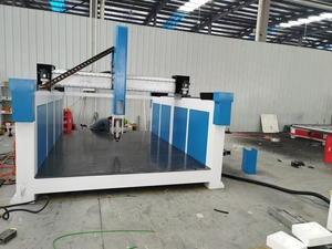 Máquina de <span class=keywords><strong>corte</strong></span> de enrutador <span class=keywords><strong>Cnc</strong></span> de alta precisión Fresadora Sierra láser de fibra de <span class=keywords><strong>madera</strong></span> para negocios de repuestos de automóviles - Product Image 4