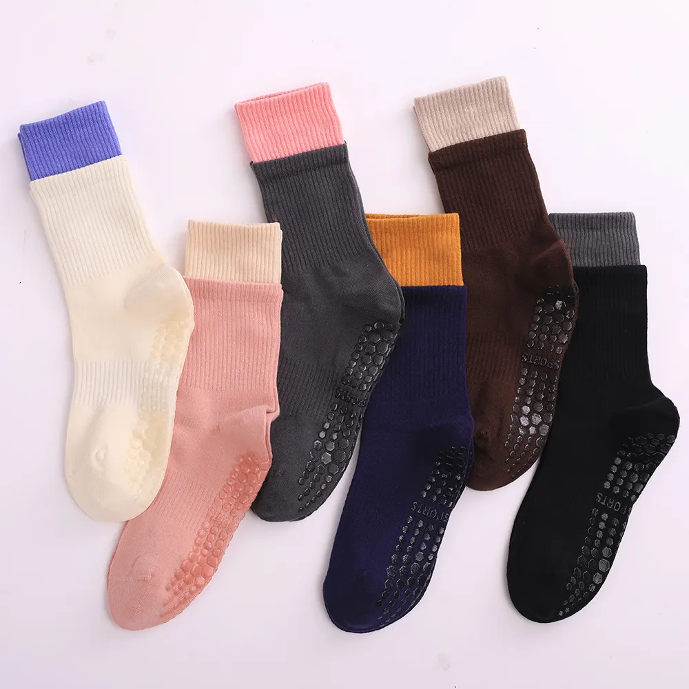 Chaussettes Pilates professionnelles Chaussettes antidérapantes Fitness Pilates Chaussettes pour femmes avec poignées Chaussettes de yoga