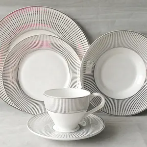 中国批发新骨瓷餐具组瓷器餐具组釉下花装饰餐盘碗餐盘