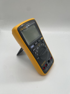 Многофункциональный цифровой мультиметр 17b Max для измерения напряжения (AC/DC), сопротивления, емкости и частоты - Product Image 4