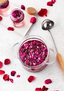 Premium Red <b>Dried</b> Rose Flower <b>Petals</b> Natural Botanical Tea Material for Infusion and Decorative Use - Product Image 3