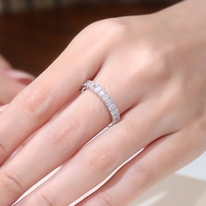 Anillo de Oro Blanco Sólido de 18K de Alta Calidad, Corte Asscher, Diamante Cultivado en Laboratorio, Anillos de Moda para Mujeres y Hombres, Uso Diario - Product Image 3