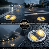 Borne de signalisation routière solaire en aluminium étanche IP68, capacité de charge 50 tonnes, 135x120x50mm, clignotement synchrone GPS pour la sécurité routière