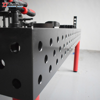 Table de soudage modulaire 3D D28 en acier nitrué avec dispositifs de serrage, poste de travail industriel robuste pour la fabrication, banc de soudage