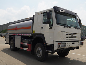 Camión Cisterna de Combustible Runli/Camión de Transporte de Combustible/Camión Cisterna 4x2/Camión Cisterna de Diésel/Camión de Reabastecimiento Móvil - Product Image 5