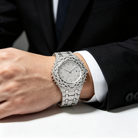 Montres-bracelets de luxe plaquées or, entièrement serties de diamants, à quartz, design hip-hop brillant, boîtier rond, largeur du bracelet 24 mm, montre Iced Out pour hommes