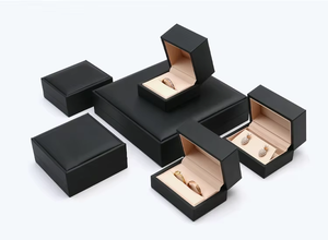 FORTE Vòng Cổ Mặt Dây Chuyền Bằng Da PU Tùy Chỉnh Cao Cấp Chất Liệu Satin Joyero Vàng Hộp Trang Sức Bao Bì Hộp Trang Sức Có Logo - Product Image 4