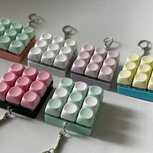 Llavero Fidget DIY con Graffiti y Marcador, Llavero Fidget con Teclado, Botones Antiestrés, Juguete Clicker con Teclado de Dedo - Product Image 2