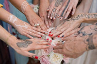 Pochoir de tatouage au henné réutilisable en PVC à 3 couches pour invitées de mariage, motif floral, autocollant corporel temporaire cosmétique