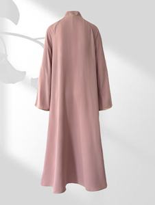 Conjunto de Abaya Dorada Tejida con Abertura Frontal, Ropa Tradicional Modesta para Ramadán, Suministro ODM, Material 100% Poliéter - Product Image 2