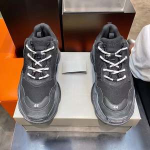 Chaussures de sport tricotées de luxe de marque de créateur pour hommes et femmes – Qualité supérieure, élégantes, respirantes, amortissantes, anti-odeur, pour la marche - Product Image 5