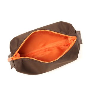 Bolsa de aseo de <span class=keywords><strong>maquillaje</strong></span> de tela de nailon con logotipo en relieve personalizado con broche magnético, bolsa de regalo de <span class=keywords><strong>maquillaje</strong></span> de inodoro de calidad de viaje - Product Image 5