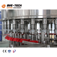 Machine de remplissage automatique d'eau et de boissons en bouteilles plastiques avec moteur de haute précision pour petites usines