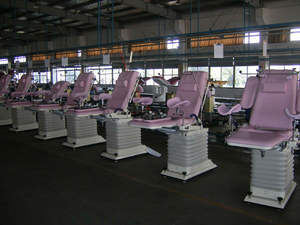 BT-GC004B โรงพยาบาลมัลติฟังก์ชั่คลินิกอุปกรณ์ตารางสอบไฟฟ้า Ob <span class=keywords><strong>Gyn</strong></span> สำหรับหญิงตั้งครรภ์ตารางการตรวจสุขภาพ - Product Image 6