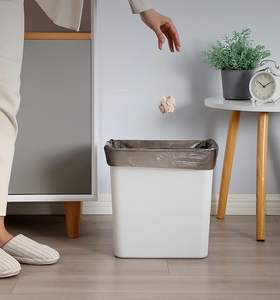 Huamaohengchun 6 Rollos de Bolsas de Basura Desechables Pequeñas, Material LDPE, para Oficina y Baño (120 Unidades, 4 Galones, Negras) - Product Image 2