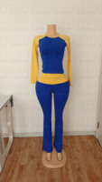 Ensemble deux pièces loungewear pour femme, collection automne 2026, style Y2K, avec t-shirt color block personnalisé pour grandes tailles et pantalon évasé à revers