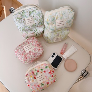 Magnate personalizable moda mujer maquillaje <span class=keywords><strong>flor</strong></span> Floral blanco cremallera barato a granel maquillaje Mini bolsas estuche de belleza y almacenamiento - Product Image 2