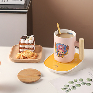 Collezione di un pezzo Cartoon stampato <span class=keywords><strong>tazza</strong></span> da caffè in ceramica con coperchio in legno manico e cucchiaio capacità 350ml per i fan promozione - Product Image 3