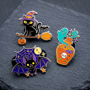 Épingles en émail d'<span class=keywords><strong>horreur</strong></span> personnalisées broche Halloween <span class=keywords><strong>film</strong></span> d'<span class=keywords><strong>horreur</strong></span> épinglette alliage sac à dos Badge accessoires cadeau émail broche support carte - Product Image 1