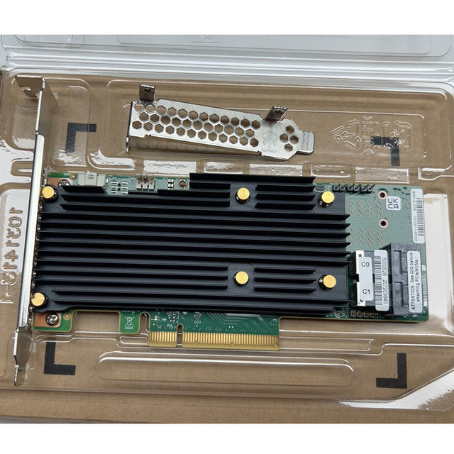 MegaRAID 946N-8i Tri-Mode Controller 12Gb/s SAS SATA Gen 3.1 NVMe