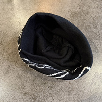 Gorro de Invierno Personalizado al por Mayor con Diseño Gráfico Y2K, Logotipo Impreso en Toda la Superficie, Reversible, Tejido Jacquard