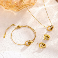 Collier double anneau entrelacé en acier inoxydable étanche, chiffres romains pavés de CZ, bijou délicat, cadeau pour femme, usage quotidien