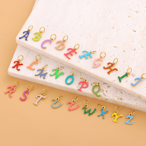 Dijes de Alfabeto Esmaltados |   Colgantes de Letras del Alfabeto de la A a la Z en Acero Inoxidable Chapado en Oro PVD de 18K para Fabricación de Joyería DIY - Product Image 6