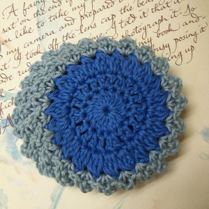 Posavasos de Ganchillo Azul Claro Hechos a Mano con Precisión - Product Image 1