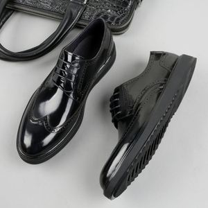 Chaussures en cuir véritable faites à la main de haute qualité pour hommes, chaussures décontractées à la mode pour hommes, chaussures habillées de style Oxford pour hommes - Product Image 1