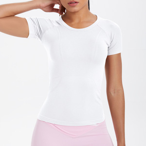 T-shirts moulants personnalisés de haute qualité sans couture de couleur simple pour les sports d'été pour les femmes haut respirant à manches courtes pour le yoga et le vélo - Product Image 5