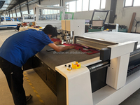 Máquina de Corte Oscilante CNC con Precisión de 0.1mm y Espesor de Corte de <=200mm para Tela de Sofá, Cuero, PVC y Espuma
