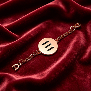 Botones de Metal Personalizados con Logotipo, Insignias Metálicas Duraderas, Adornos para Ropa - Product Image 1