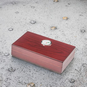กล่องซิการ์เคลือบแล็กเกอร์ทำจากไม้ดูดความชื้นทำจากไม้ซีดาร์พร้อมสีเปียโน - Product Image 3