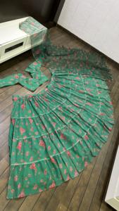 Lehenga Choli en Georgette à Paillettes Moderne et Très Demandé pour Femmes, Tenue de Soirée, Emballage Personnalisé Disponible pour l'Exportation - Product Image 5