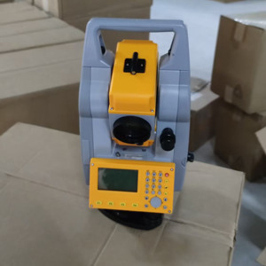 Station totale GPS Geomax ZT18 de haute qualité pour l'ingénierie extérieure, instrument de mesure de précision ZT-18 - Product Image 1