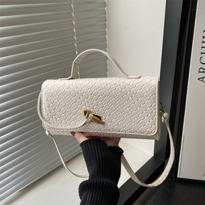 ALL0060 <span class=keywords><strong>Nouvelle</strong></span> <span class=keywords><strong>Collection</strong></span> d'Été Sac de Soirée Organisateur en Cuir PU Souple Tressé pour Femme, Durable, Horizontal, Porté Main et Bandoulière - Product Image 2